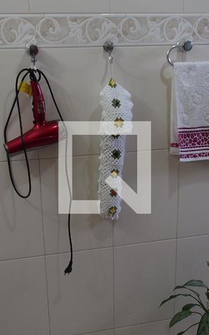 Casa à venda com 178m², 3 quartos e 2 vagasBanheiro da Suíte