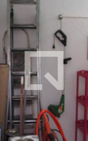 Casa à venda com 178m², 3 quartos e 2 vagasStudio