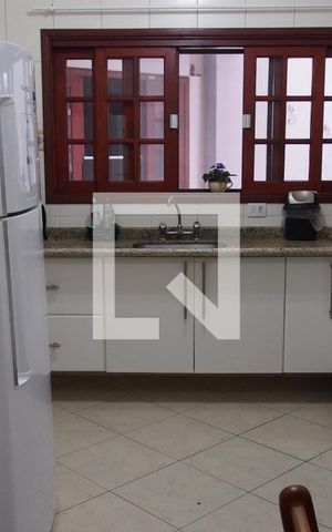 Casa à venda com 178m², 3 quartos e 2 vagasCozinha