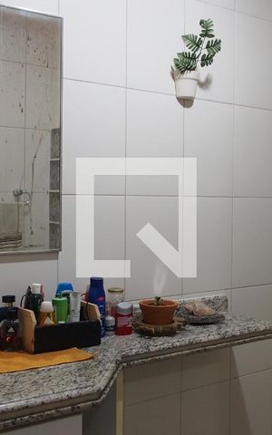 Casa à venda com 178m², 3 quartos e 2 vagasBanheiro 1