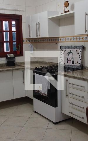 Casa à venda com 178m², 3 quartos e 2 vagasCozinha
