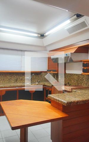 Apartamento para alugar com 315m², 4 quartos e 3 vagasCozinha