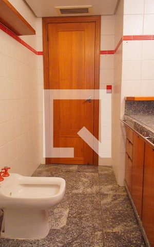 Apartamento para alugar com 315m², 4 quartos e 3 vagasBanheiro 2