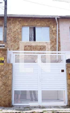 Casa para alugar com 70m², 2 quartos e 1 vagaFachada