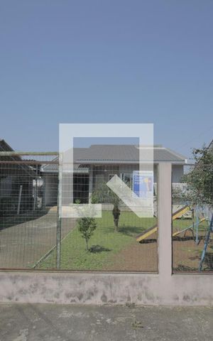Casa à venda com 179m², 3 quartos e 3 vagasFachada