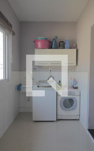 Casa à venda com 179m², 3 quartos e 3 vagasÁrea de Serviço