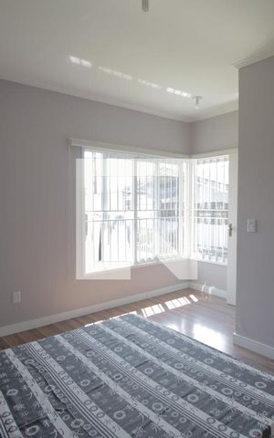 Casa à venda com 179m², 3 quartos e 3 vagasSuíte