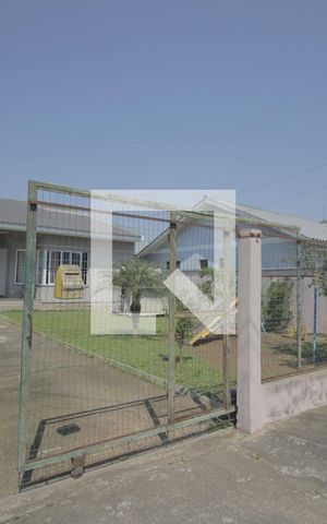 Casa à venda com 179m², 3 quartos e 3 vagasFachada