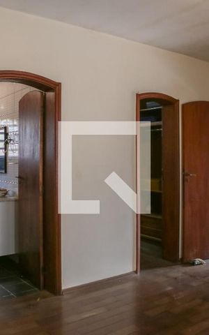 Casa à venda com 220m², 3 quartos e sem vaga Casa à venda com 220m², 3 quartos e sem vagaQuarto 1
