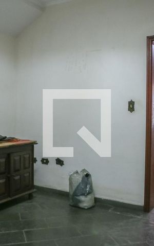 Casa à venda com 220m², 3 quartos e sem vaga Casa à venda com 220m², 3 quartos e sem vagaSala de Jantar