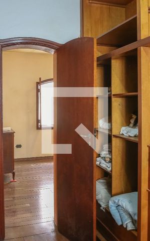 Casa à venda com 220m², 3 quartos e sem vaga Casa à venda com 220m², 3 quartos e sem vagaQuarto 1