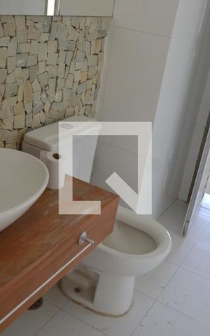 Apartamento para alugar com 236m², 4 quartos e 2 vagasBanheiro da churrasqueira 