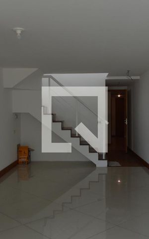 Apartamento para alugar com 236m², 4 quartos e 2 vagasSala