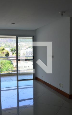 Apartamento para alugar com 236m², 4 quartos e 2 vagasSala