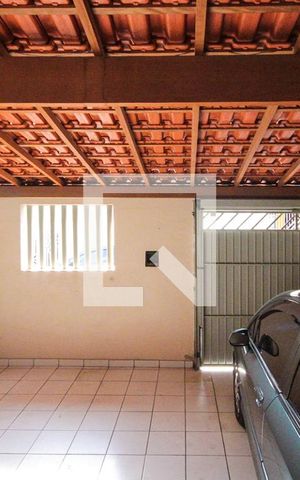 Casa à venda com 400m², 2 quartos e sem vaga Casa à venda com 400m², 2 quartos e sem vagaGaragem