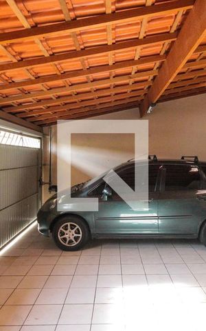 Casa à venda com 400m², 2 quartos e sem vaga Casa à venda com 400m², 2 quartos e sem vagaGaragem