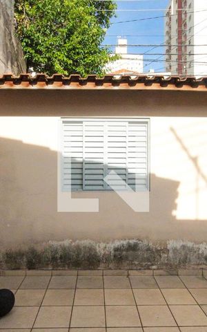 Casa à venda com 400m², 2 quartos e sem vaga Casa à venda com 400m², 2 quartos e sem vagaQuintal