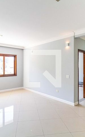 Casa à venda com 130m², 1 quarto e sem vaga Casa à venda com 130m², 1 quarto e sem vagaSala