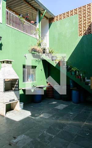 Casa para alugar com 180m², 3 quartos e 3 vagasQuintal