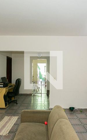 Casa para alugar com 180m², 3 quartos e 3 vagasSala