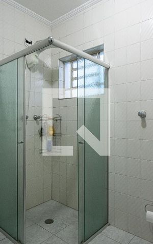Casa para alugar com 180m², 3 quartos e 3 vagasBanheiro Social