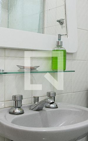 Casa para alugar com 180m², 3 quartos e 3 vagasBanheiro Social