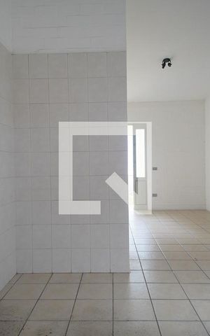 Casa à venda com 52m², 2 quartos e 1 vagaÁrea de Serviço