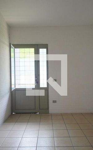 Casa à venda com 52m², 2 quartos e 1 vagasala 
