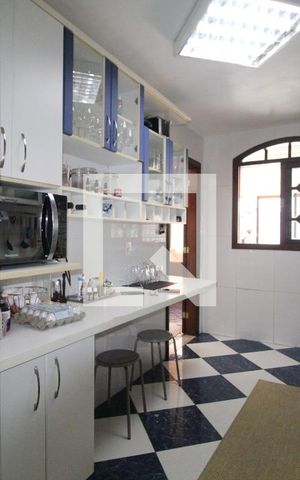 Casa de condomínio à venda com 340m², 3 quartos e 2 vagasCozinha