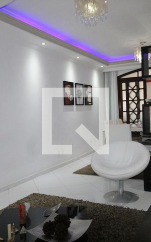 Casa de condomínio à venda com 340m², 3 quartos e 2 vagasSala