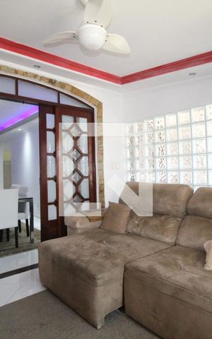 Casa de condomínio à venda com 340m², 3 quartos e 2 vagasSala