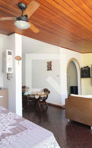 Casa de condomínio à venda com 340m², 3 quartos e 2 vagasCopa