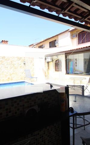 Casa de condomínio à venda com 340m², 3 quartos e 2 vagasÁrea da Piscina