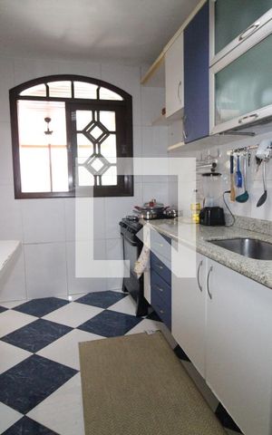 Casa de condomínio à venda com 340m², 3 quartos e 2 vagasCozinha