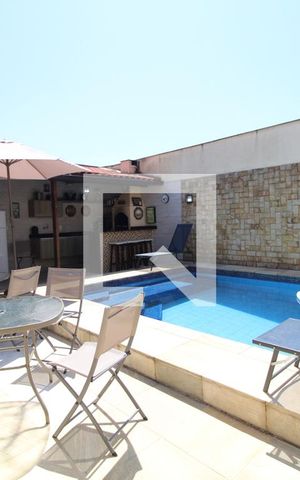Casa de condomínio à venda com 340m², 3 quartos e 2 vagasÁrea da Piscina