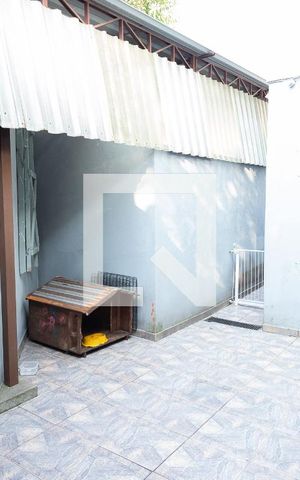 Casa à venda com 205m², 3 quartos e 2 vagas Casa à venda com 205m², 3 quartos e 2 vagasQuintal