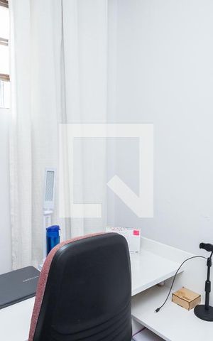 Casa à venda com 205m², 3 quartos e 2 vagas Casa à venda com 205m², 3 quartos e 2 vagasEscritório