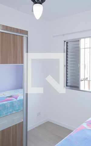 Casa à venda com 205m², 3 quartos e 2 vagas Casa à venda com 205m², 3 quartos e 2 vagasQuarto 2