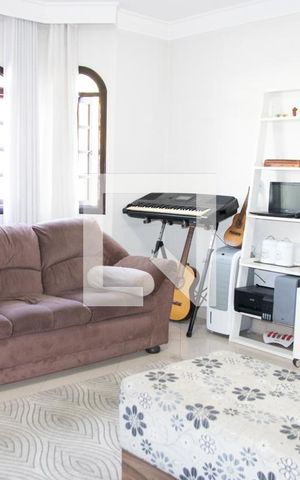 Casa à venda com 250m², 3 quartos e 2 vagasSala