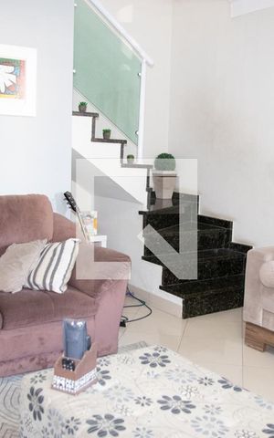 Casa à venda com 250m², 3 quartos e 2 vagasSala