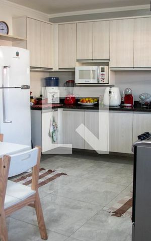 Casa à venda com 250m², 3 quartos e 2 vagasCozinha
