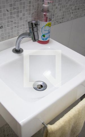 Casa à venda com 250m², 3 quartos e 2 vagasLavabo