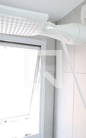 Apartamento para alugar com 47m², 2 quartos e sem vagaBanheiro
