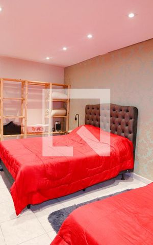 Casa à venda com 374m², 5 quartos e 5 vagasQuarto 4