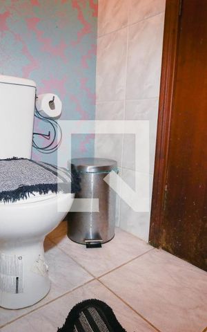 Casa à venda com 374m², 5 quartos e 5 vagasBanheiro 5