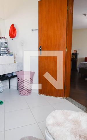 Casa à venda com 374m², 5 quartos e 5 vagasBanheiro 2