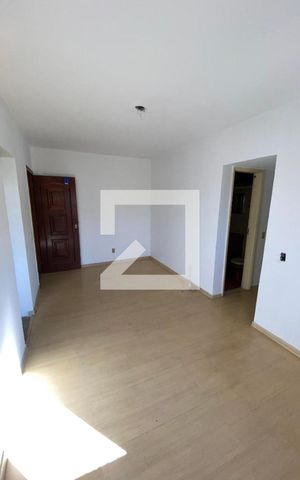 Apartamento à venda com 60m², 3 quartos e sem vaga Apartamento à venda com 60m², 3 quartos e sem vagaSala