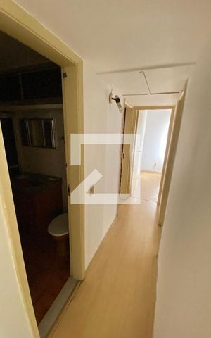 Apartamento à venda com 60m², 3 quartos e sem vaga Apartamento à venda com 60m², 3 quartos e sem vagaCorredor