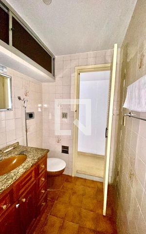 Apartamento à venda com 60m², 3 quartos e sem vaga Apartamento à venda com 60m², 3 quartos e sem vagaBanheiro
