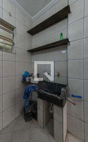 Casa à venda com 60m², 2 quartos e sem vaga Casa à venda com 60m², 2 quartos e sem vagaÁrea de Serviço